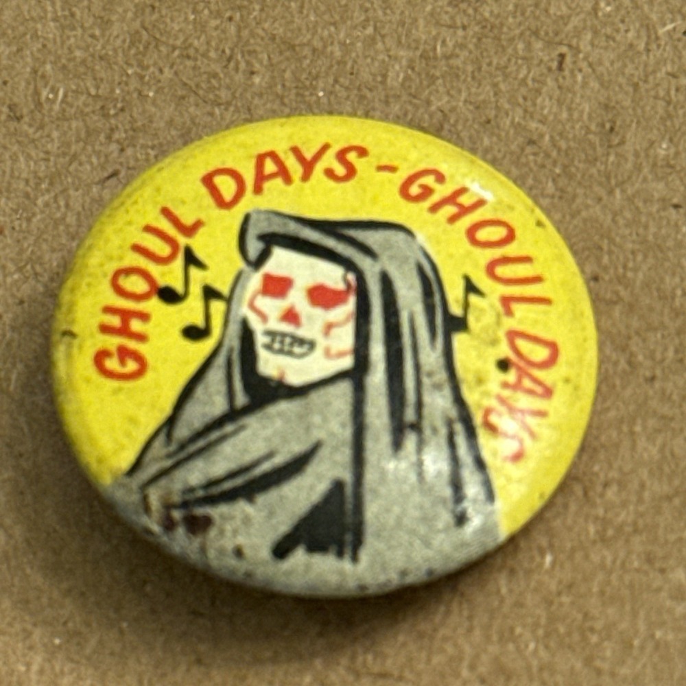 Ghoul Days Spooky Halloween Vintage Pinback Button Pin Round Circle Small